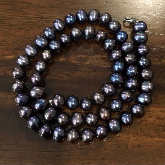 Peacock Pearl Necklace With Sterling Silver Clasp - Picture 9 of 13